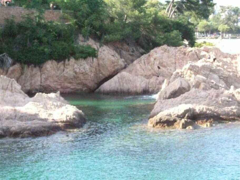 Costa Brava Sagaro Frontbeach Cala Acces Sant Feliu de Guíxols Esterno foto